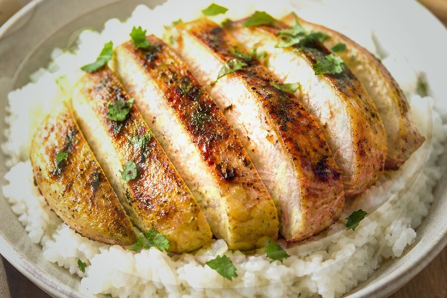 Bowl de riz thaï au poulet de printemps