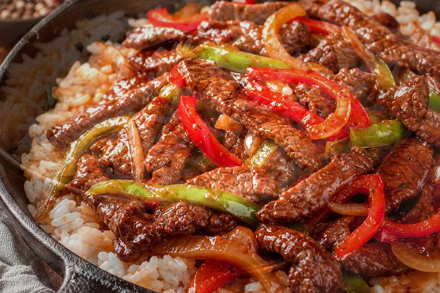 Pilaf de riz gluant au bœuf (rapide) d'été